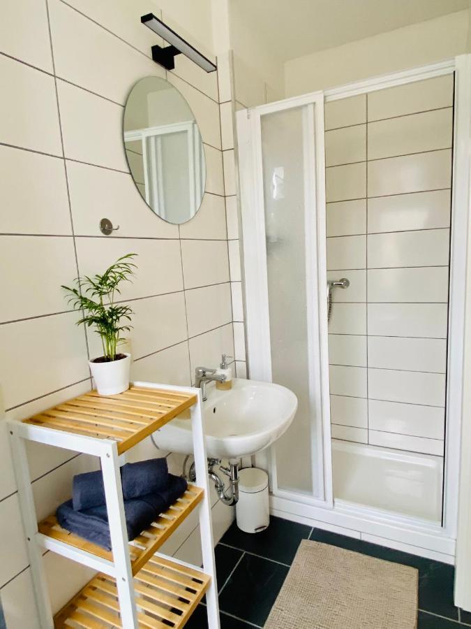 Stilvolles Apartment In Zentraler Lage - Smart-Tv, Queensize-Bett, Altbaustil, Kueche In City-Naehe Ерфурт Екстер'єр фото